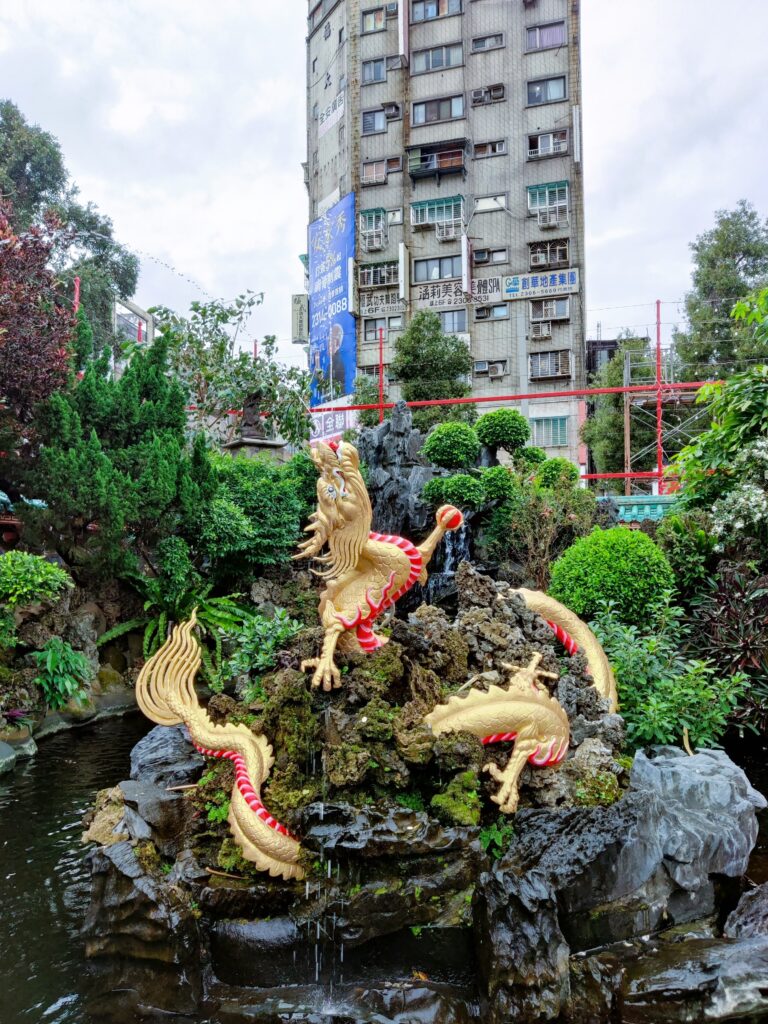 Dragons outside Lungshang Temple in Taipei