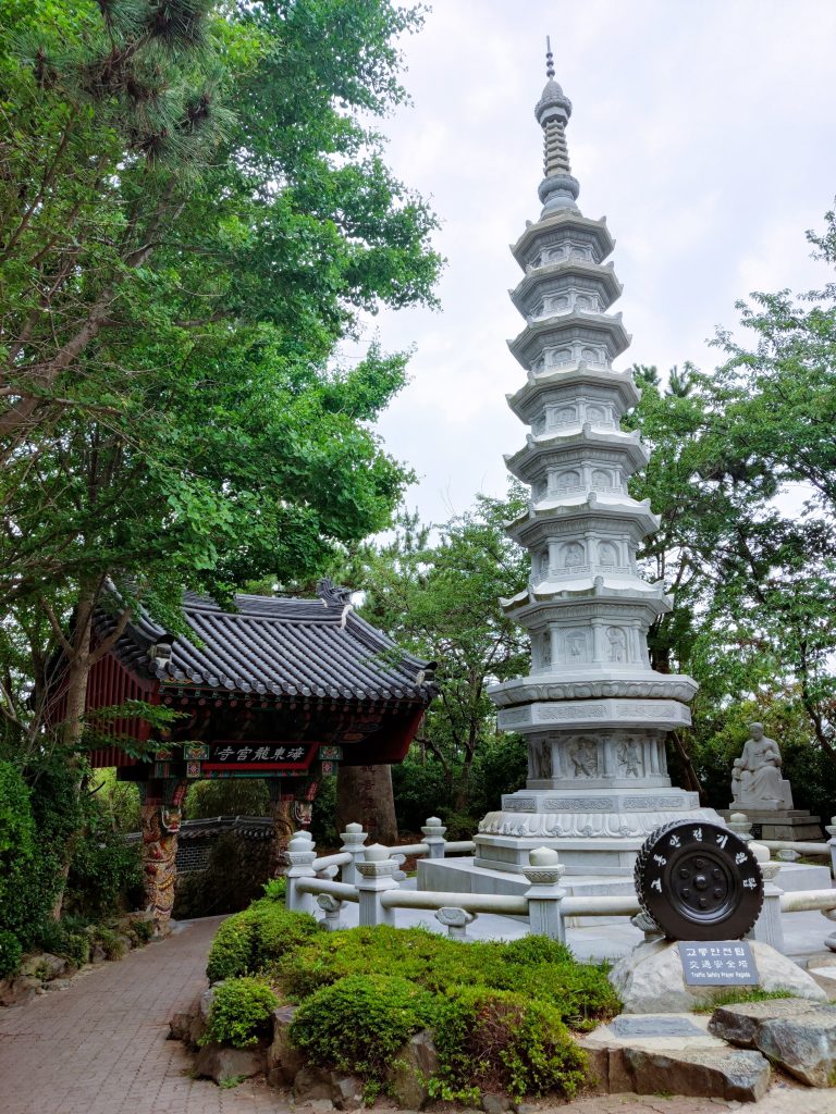 Structure in Haedong Yonggungsa temple