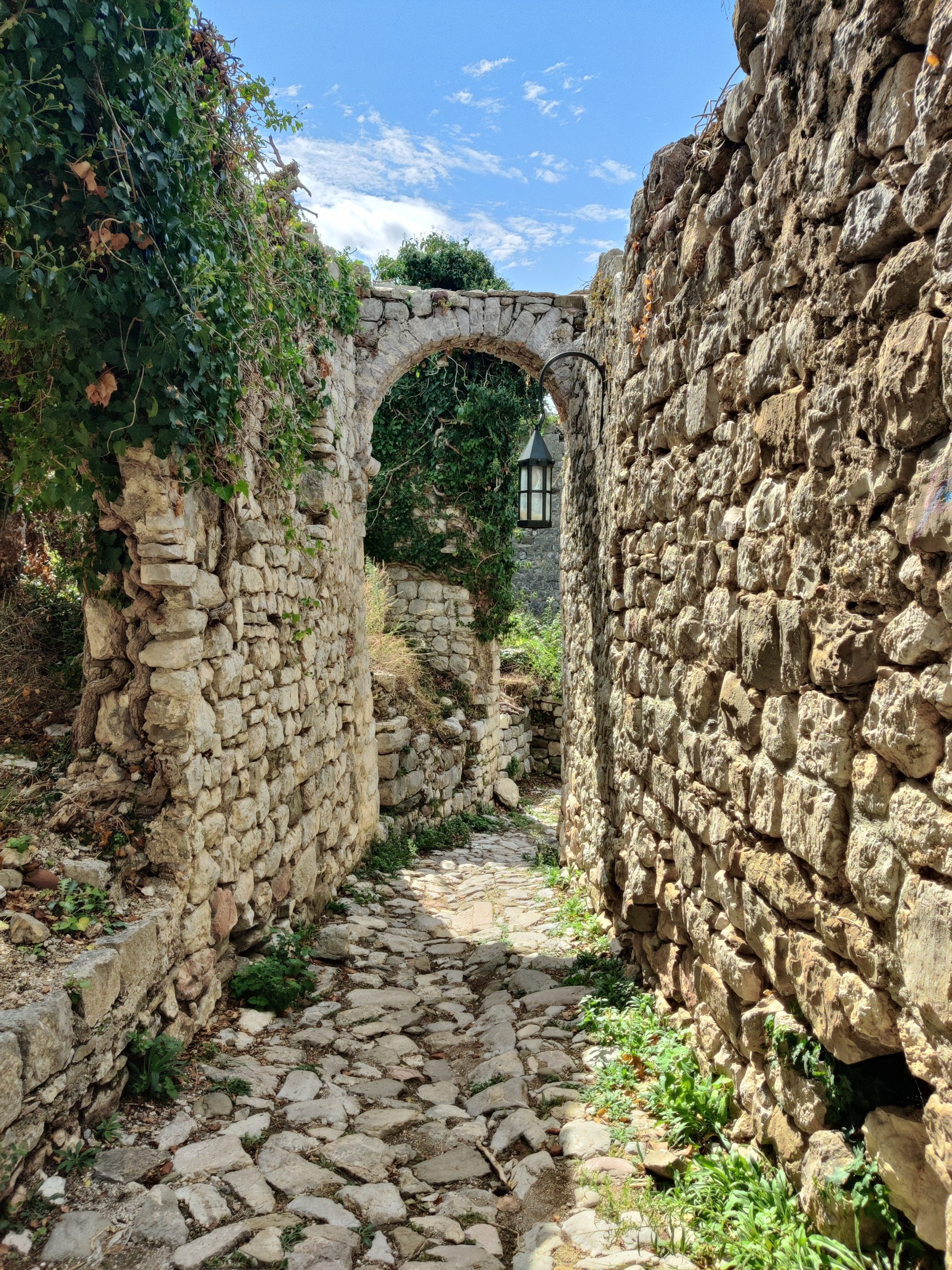 Alley inside the fortified walls in Stari Bar