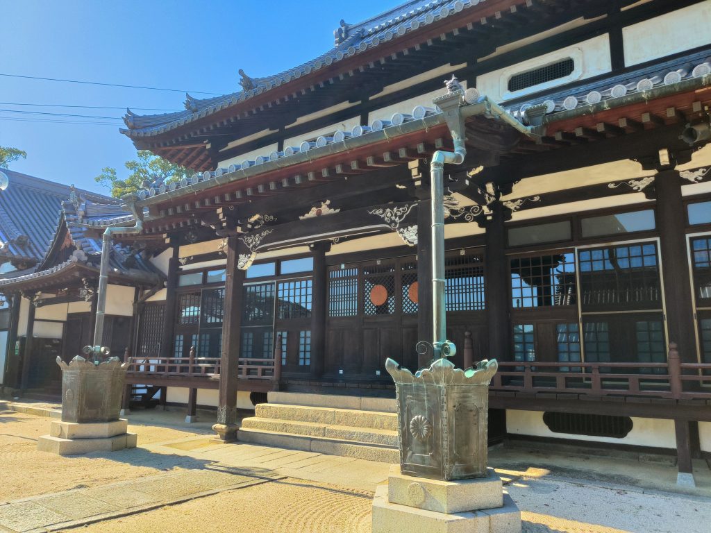 Discovering temples in Onomichi