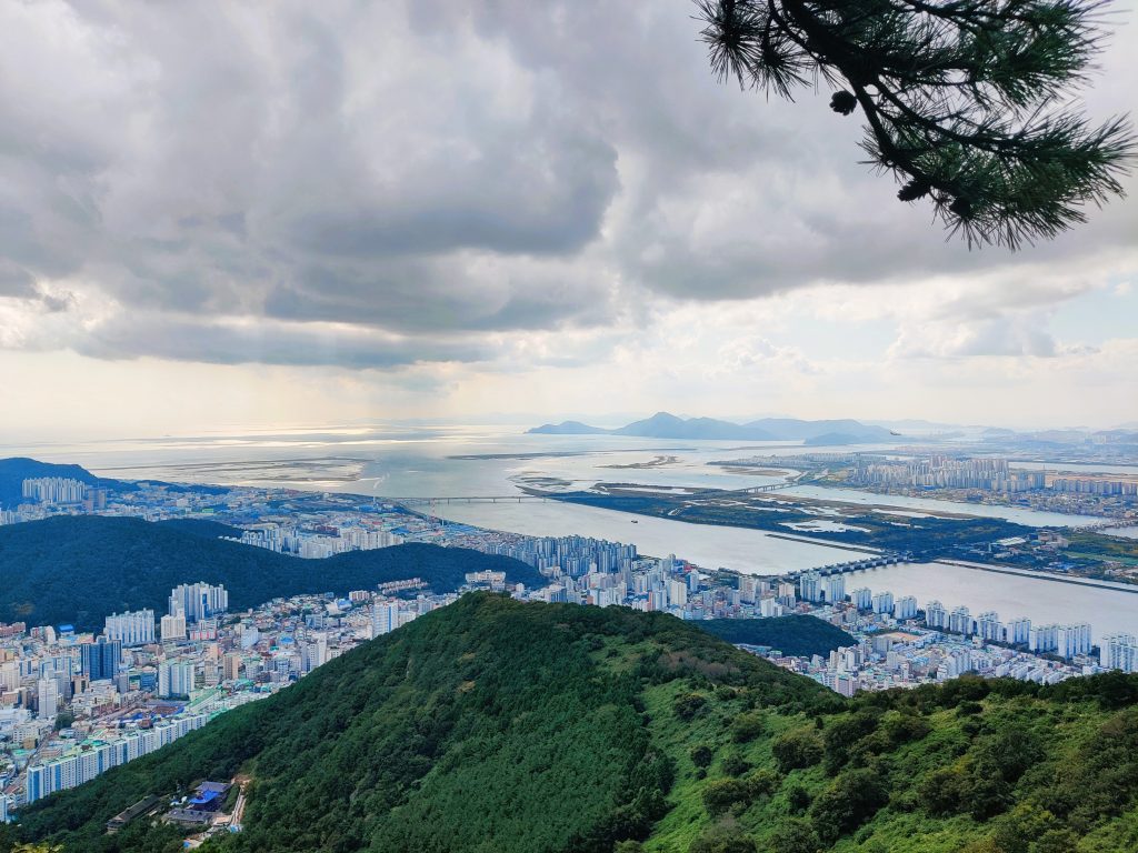 Breathtaking views - Seunghaksan